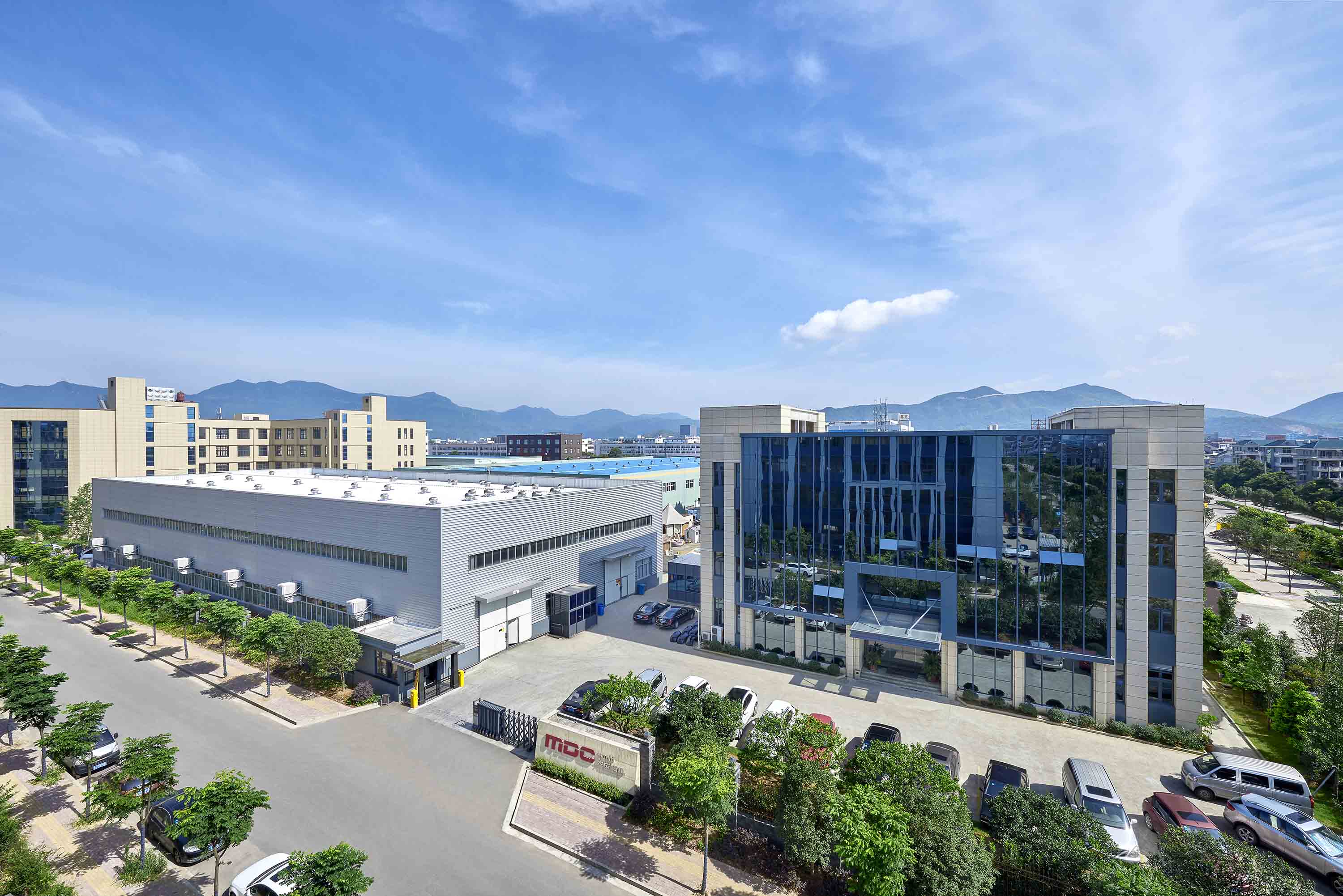 怎樣在浙江找到一家專業(yè)的SMC模具供應(yīng)商？